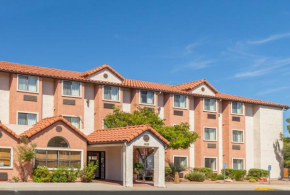 Отель Days Inn by Wyndham Camp Verde Arizona  Кэмп Верде